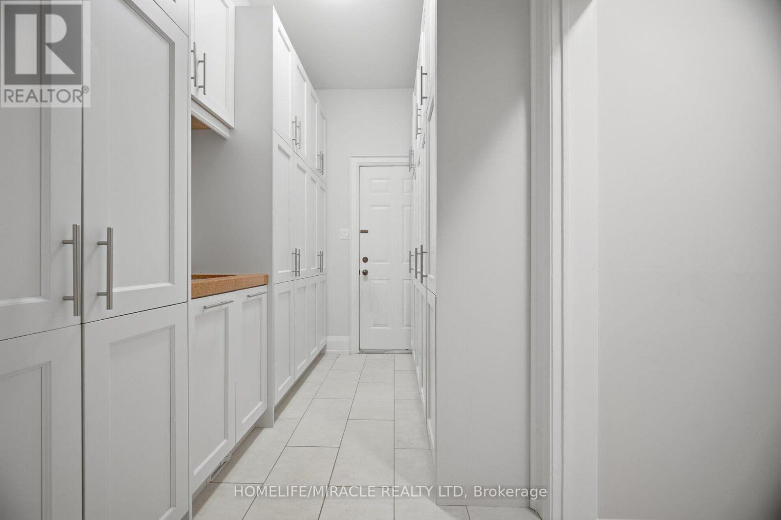 2152 Manor Hill Drive, Mississauga, Ontario  L5M 5H9 - Photo 26 - W13631230