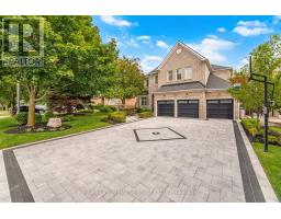 2152 MANOR HILL DRIVE, Mississauga, Ontario
