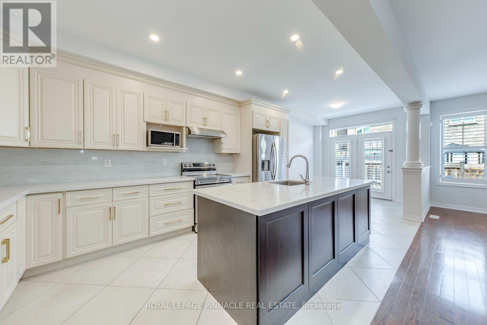 3111 Robert Brown Boulevard, Oakville, Ontario  L6M 0P9 - Photo 15 - W13631256