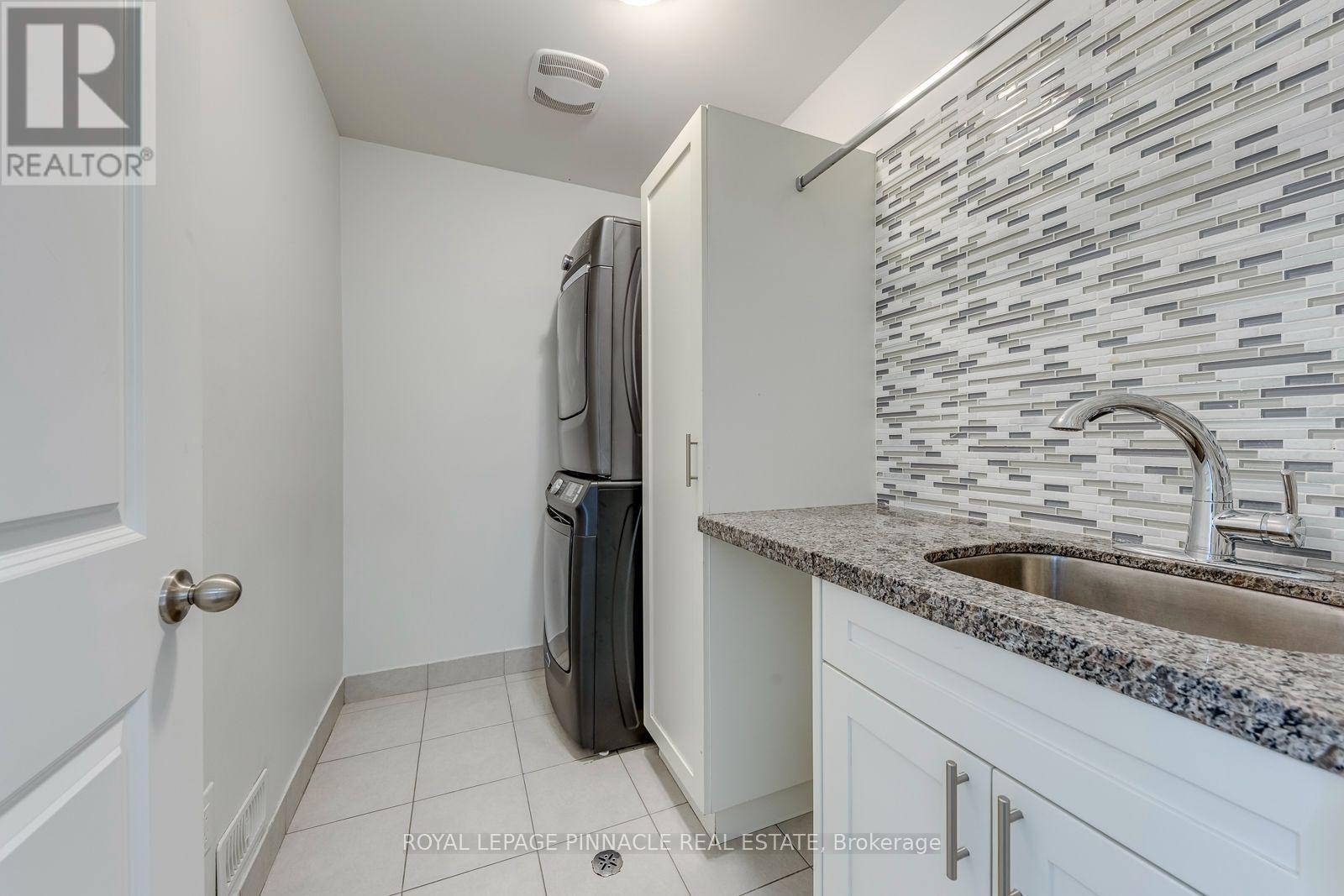 3111 Robert Brown Boulevard, Oakville, Ontario  L6M 0P9 - Photo 32 - W13631256
