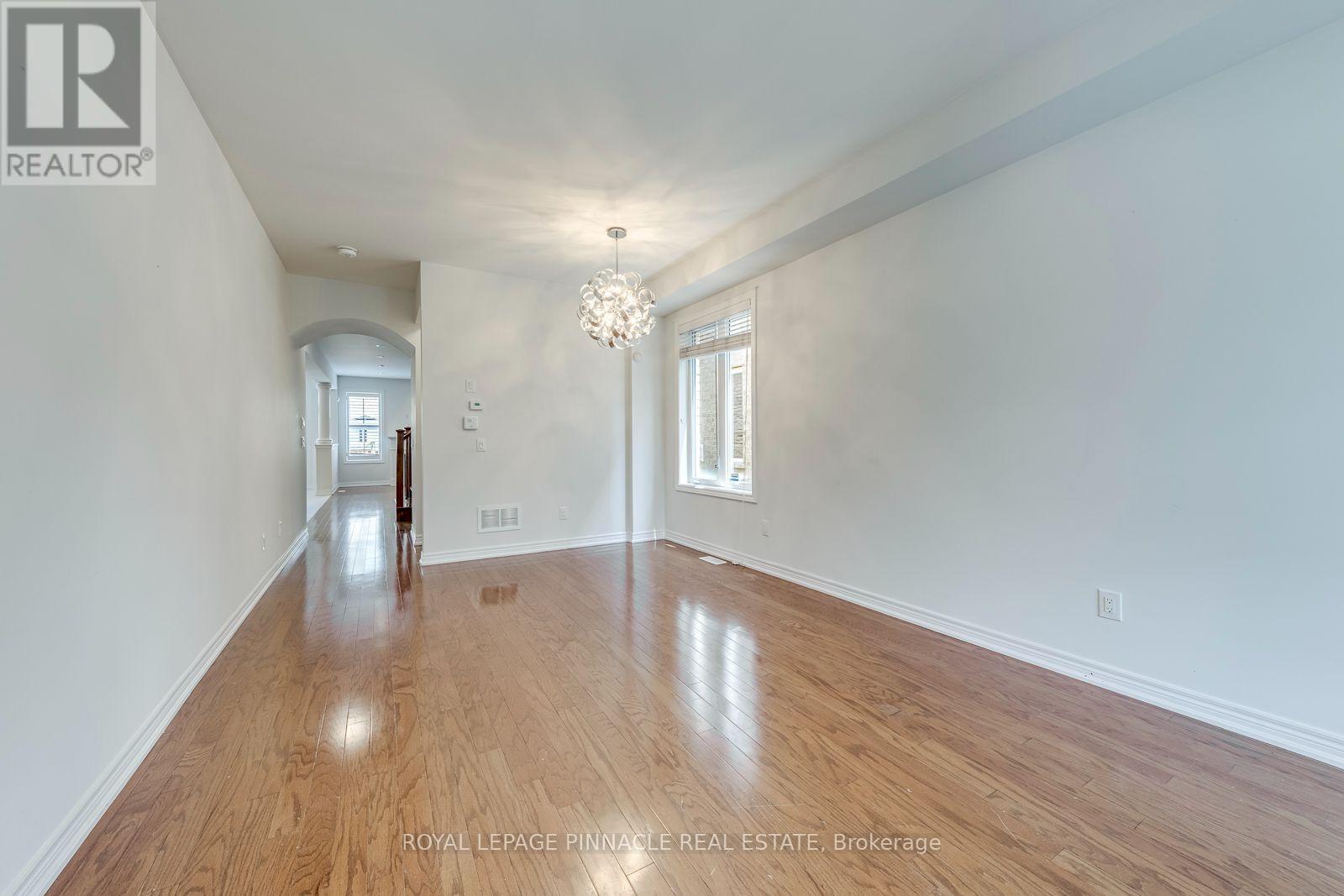 3111 Robert Brown Boulevard, Oakville, Ontario  L6M 0P9 - Photo 6 - W13631256
