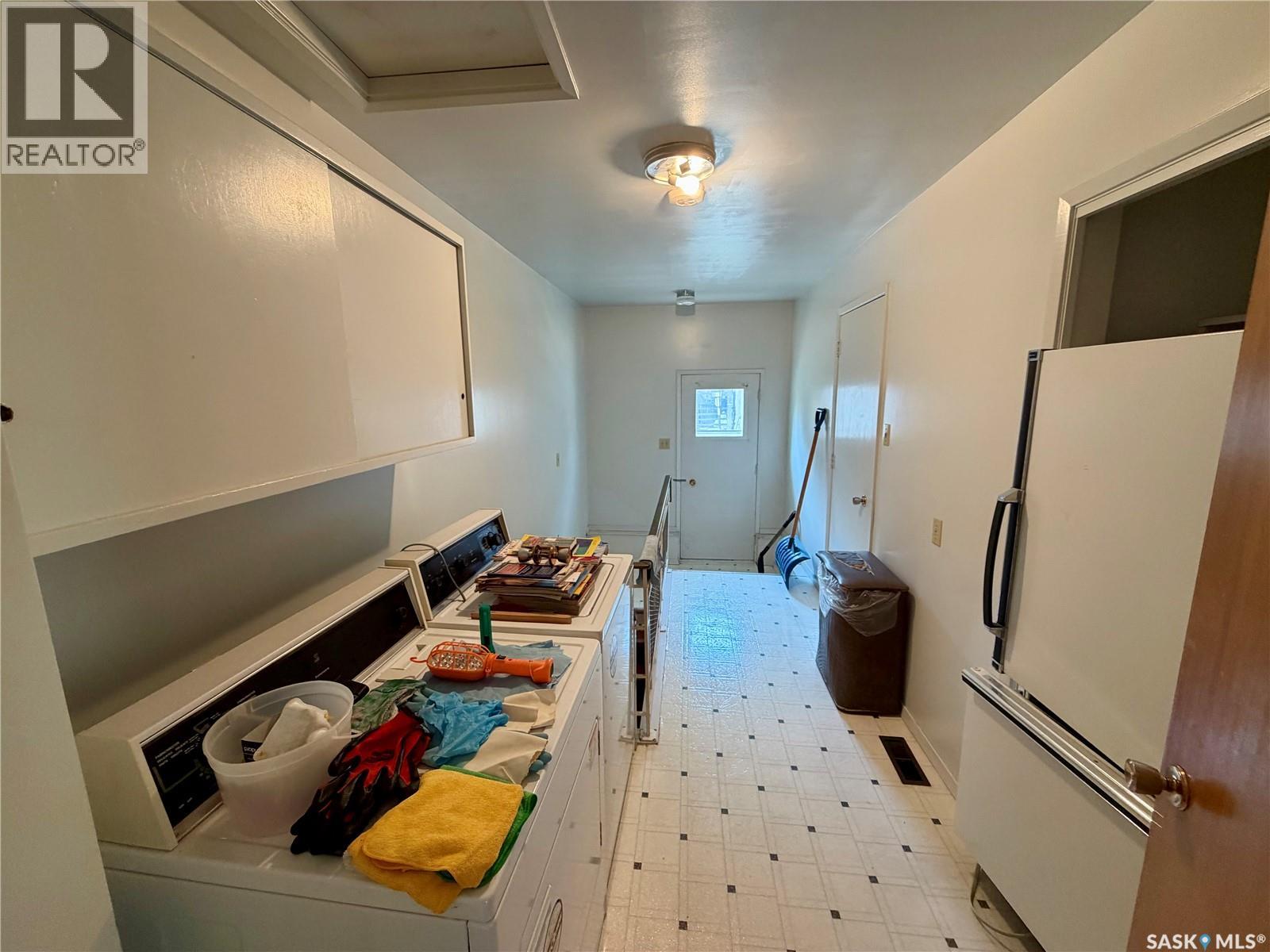 1247 Gordon Road, Moose Jaw, Saskatchewan  S6H 3E3 - Photo 15 - SK044304
