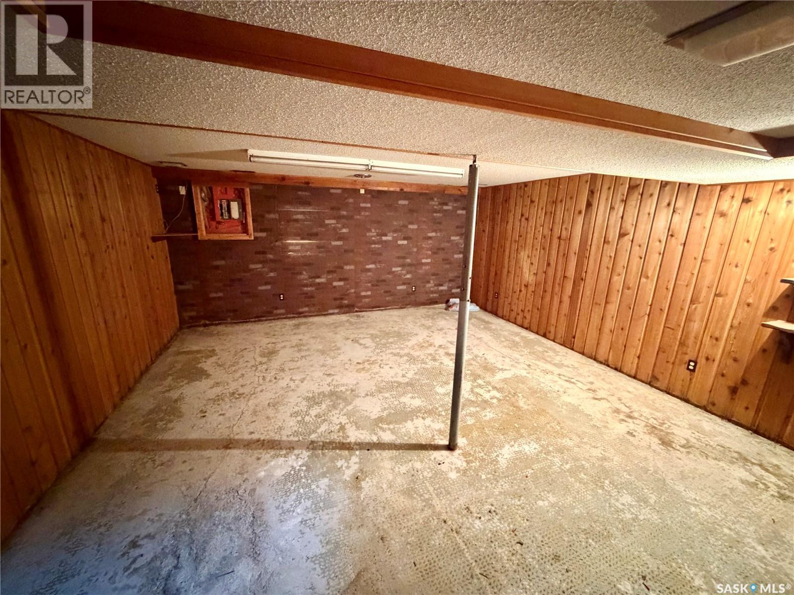 1247 Gordon Road, Moose Jaw, Saskatchewan  S6H 3E3 - Photo 17 - SK044304