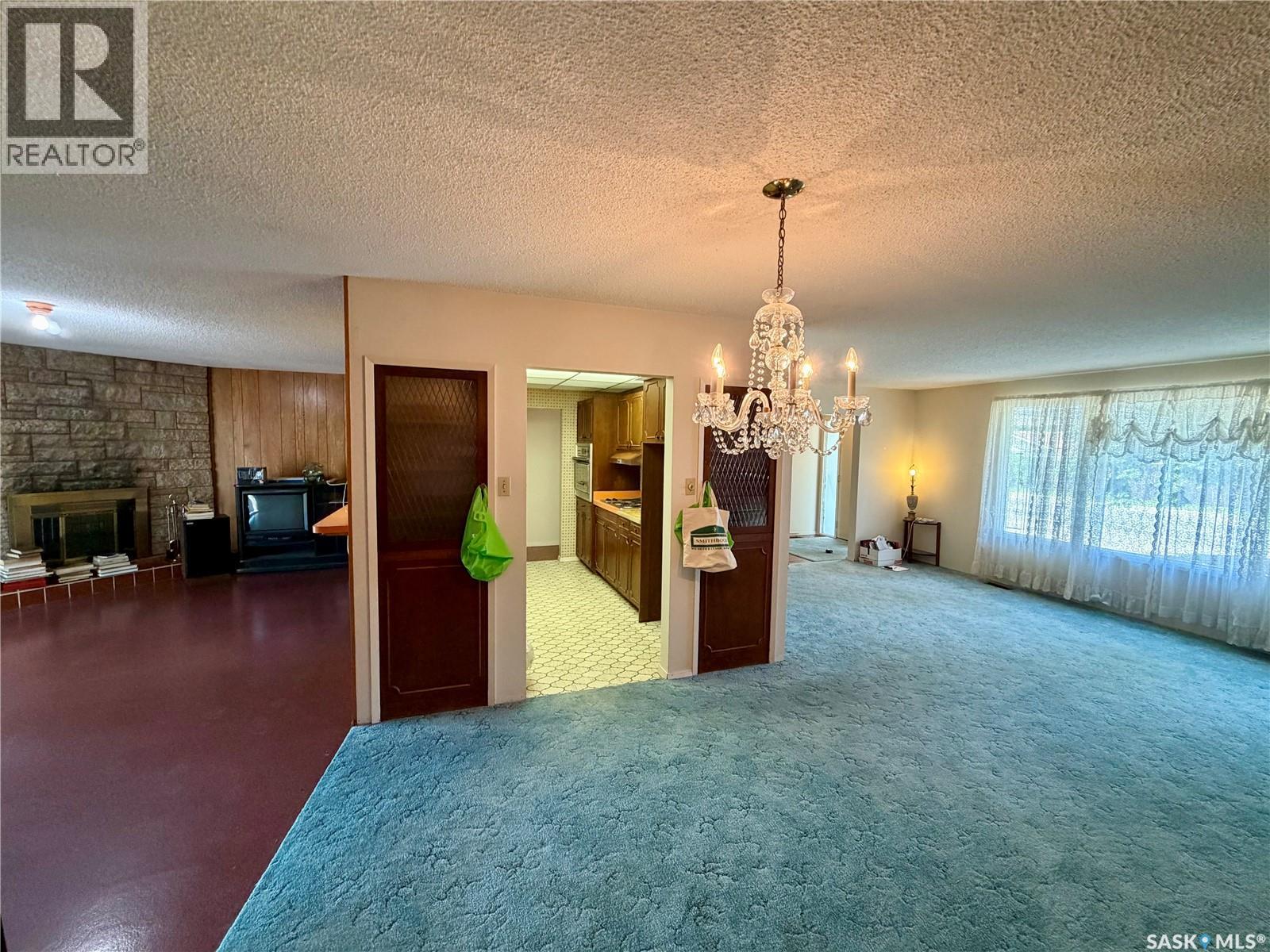 1247 Gordon Road, Moose Jaw, Saskatchewan  S6H 3E3 - Photo 5 - SK044304