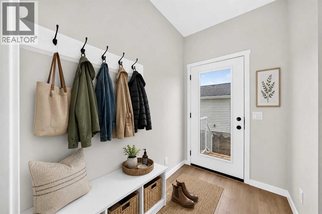 265 Heirloom Way SE, Calgary, Alberta  T3S 0P8 - Photo 5 - A2322318