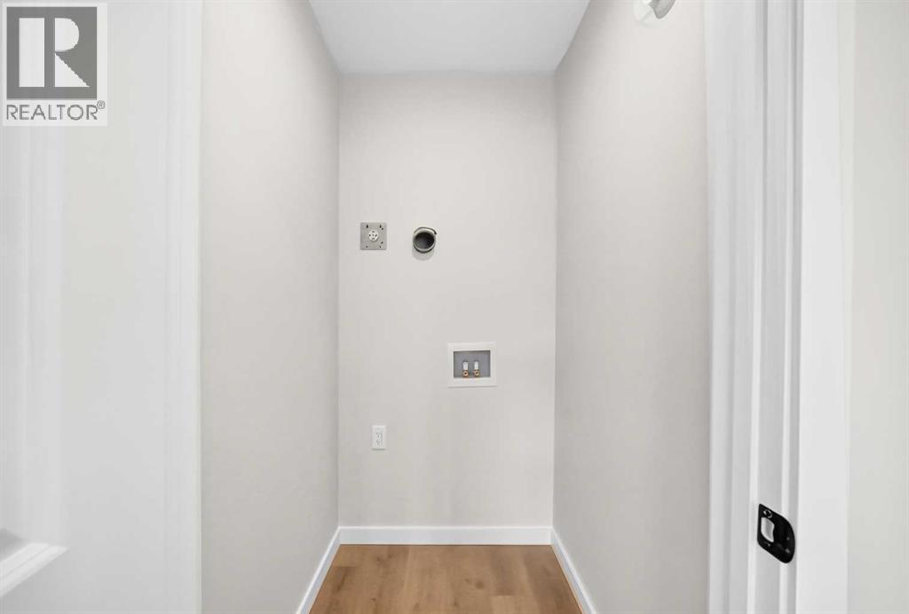 265 Heirloom Way SE, Calgary, Alberta  T3S 0P8 - Photo 38 - A2322318