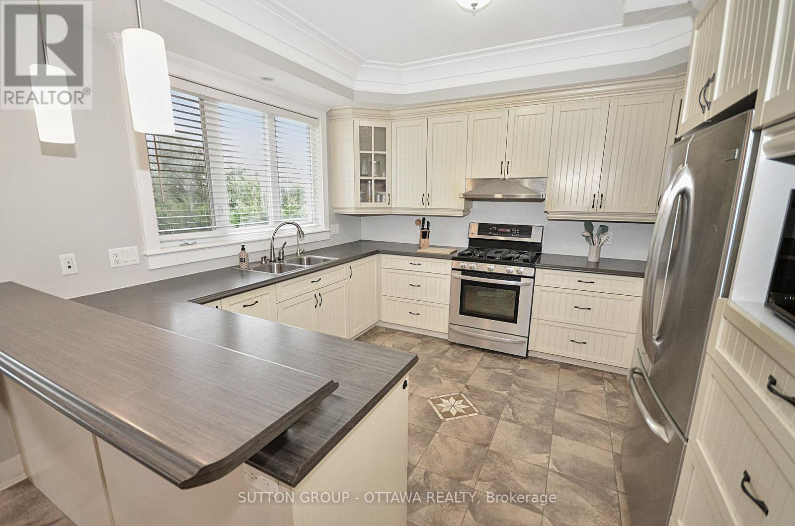 588 Russell Road, Clarence-Rockland, Ontario  K0A 2A0 - Photo 8 - X13582568