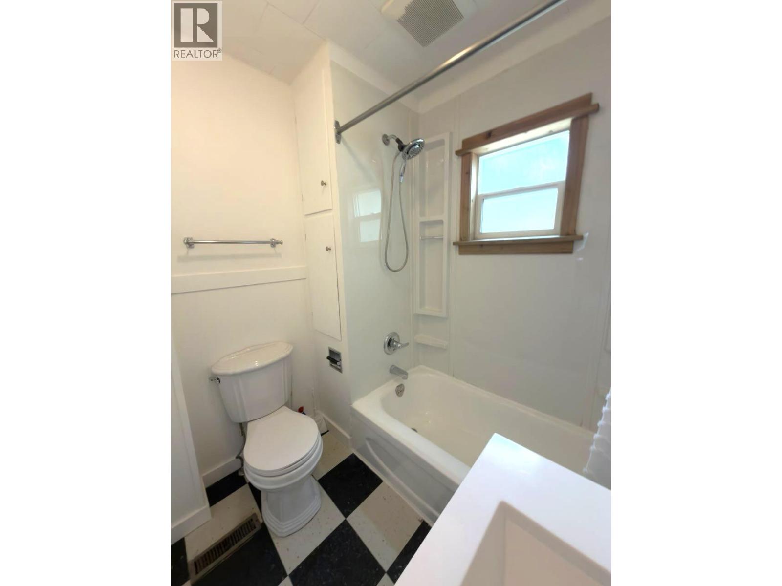 664 Rotary Drive, Kimberley, British Columbia  V1A 1E3 - Photo 10 - 10396318