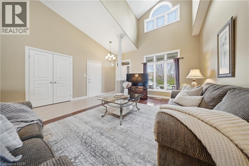8684 Mcgarry Drive, Niagara Falls, Ontario  L2H 3N7 - Photo 13 - 40848357