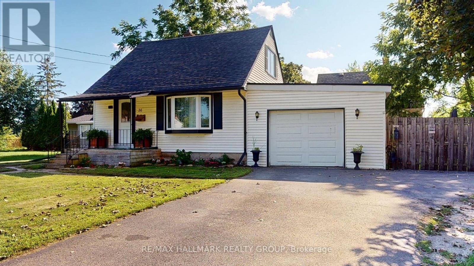36 HASTINGS DRIVE, Brockville, Ontario