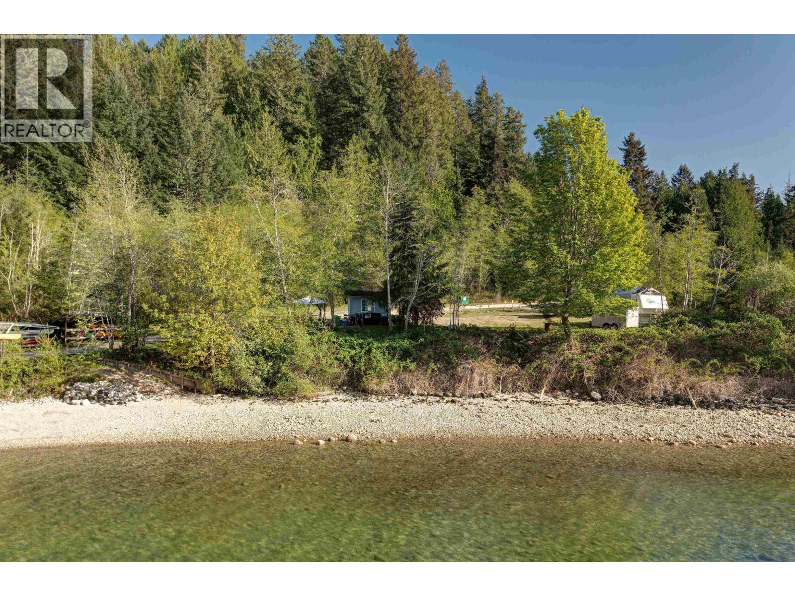 7425 Sechelt Inlet Road, Sechelt, British Columbia  V7Z 0C7 - Photo 9 - C8080937