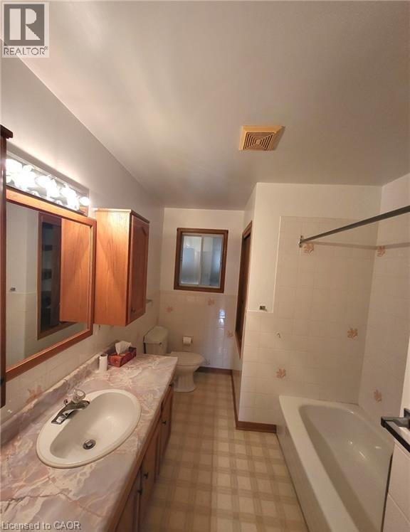25 Highfield Avenue Unit# Upper Level, St. Catharines, Ontario  L2M 5W3 - Photo 18 - 40841886