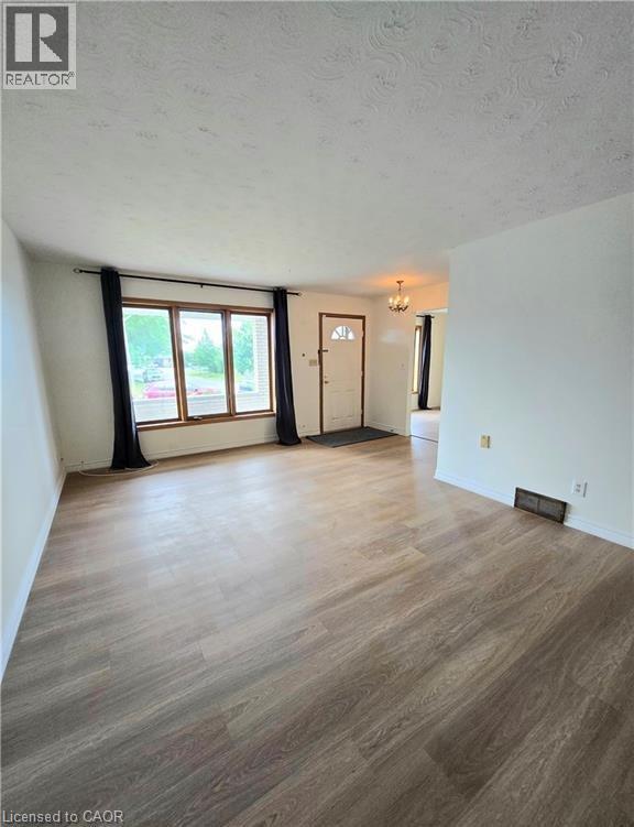 25 Highfield Avenue Unit# Upper Level, St. Catharines, Ontario  L2M 5W3 - Photo 4 - 40841886