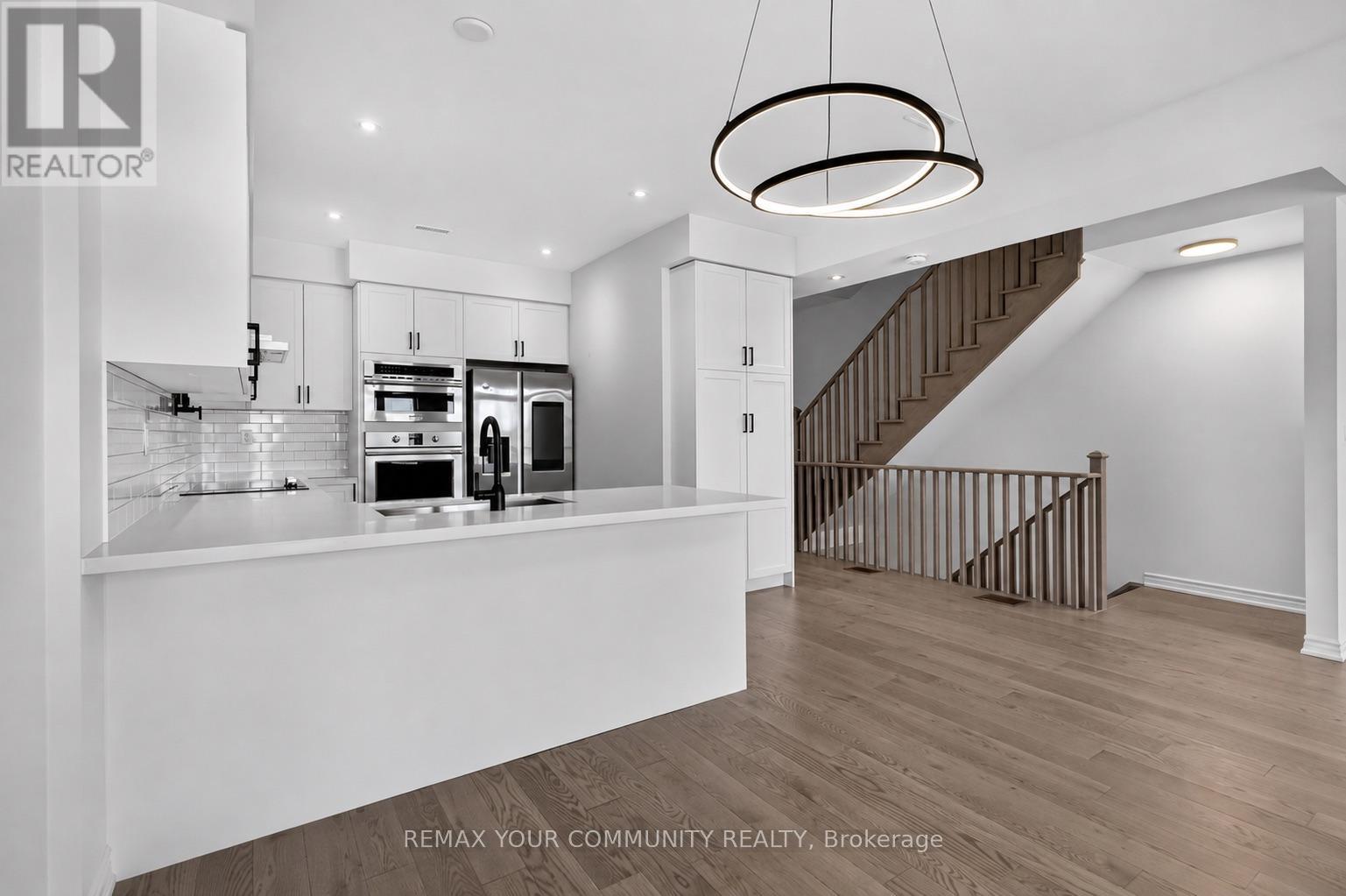 92 Holyrood Crescent, Vaughan, Ontario  L4H 5G2 - Photo 14 - N13607954