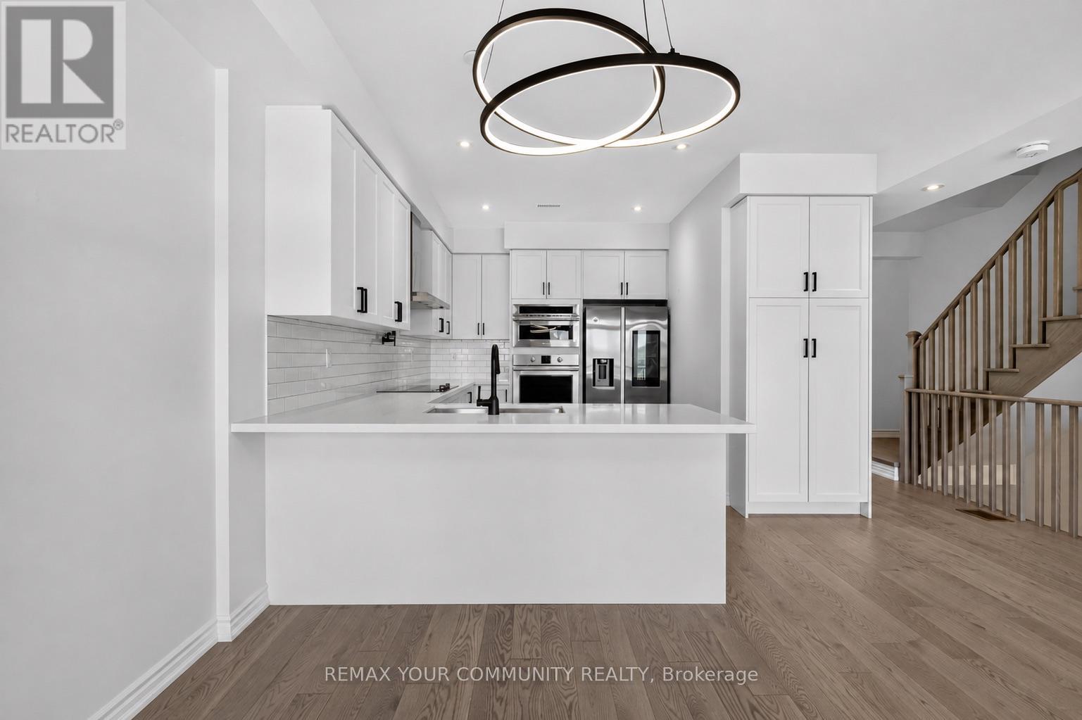 92 Holyrood Crescent, Vaughan, Ontario  L4H 5G2 - Photo 13 - N13607954