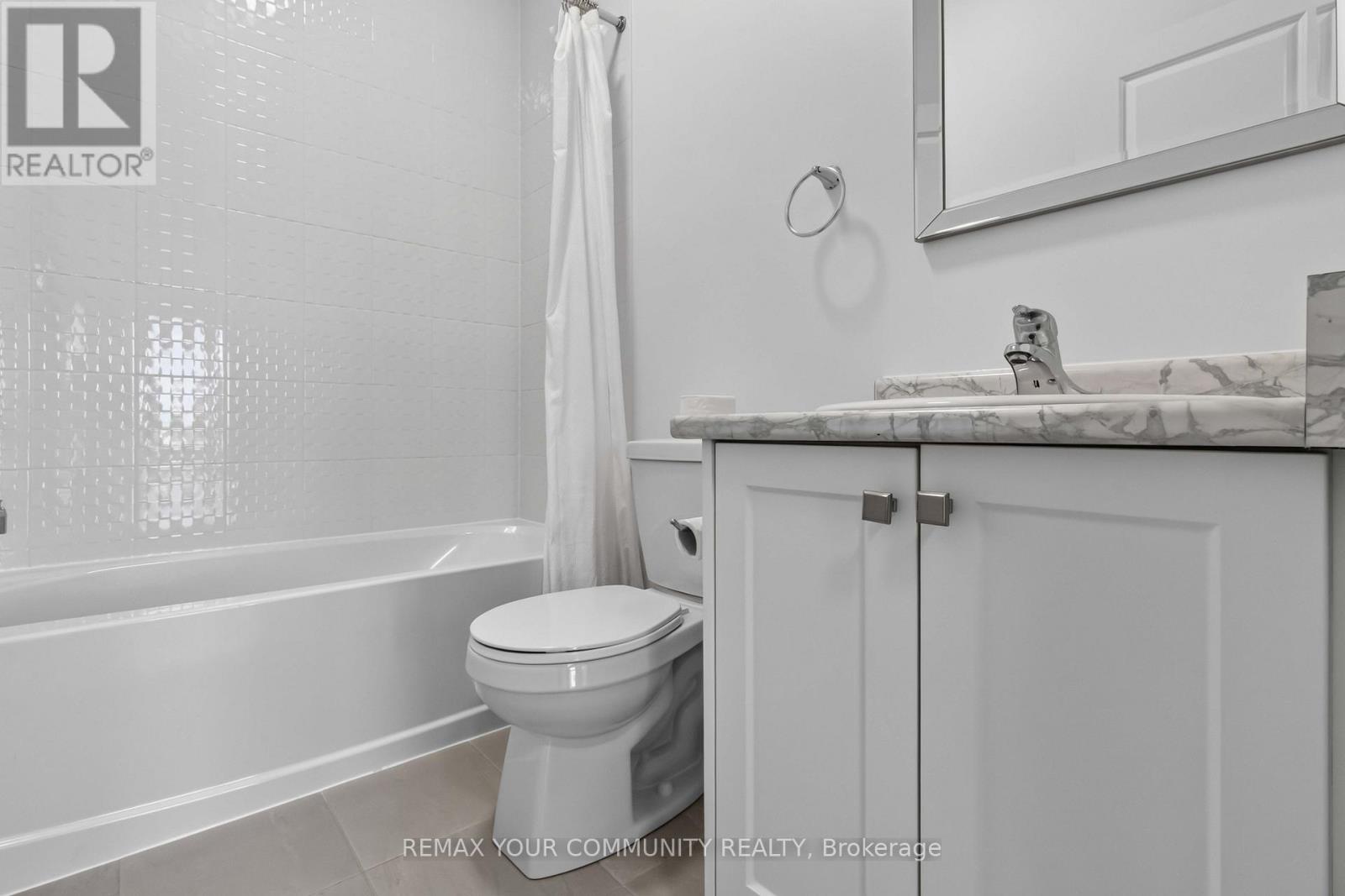 92 Holyrood Crescent, Vaughan, Ontario  L4H 5G2 - Photo 24 - N13607954