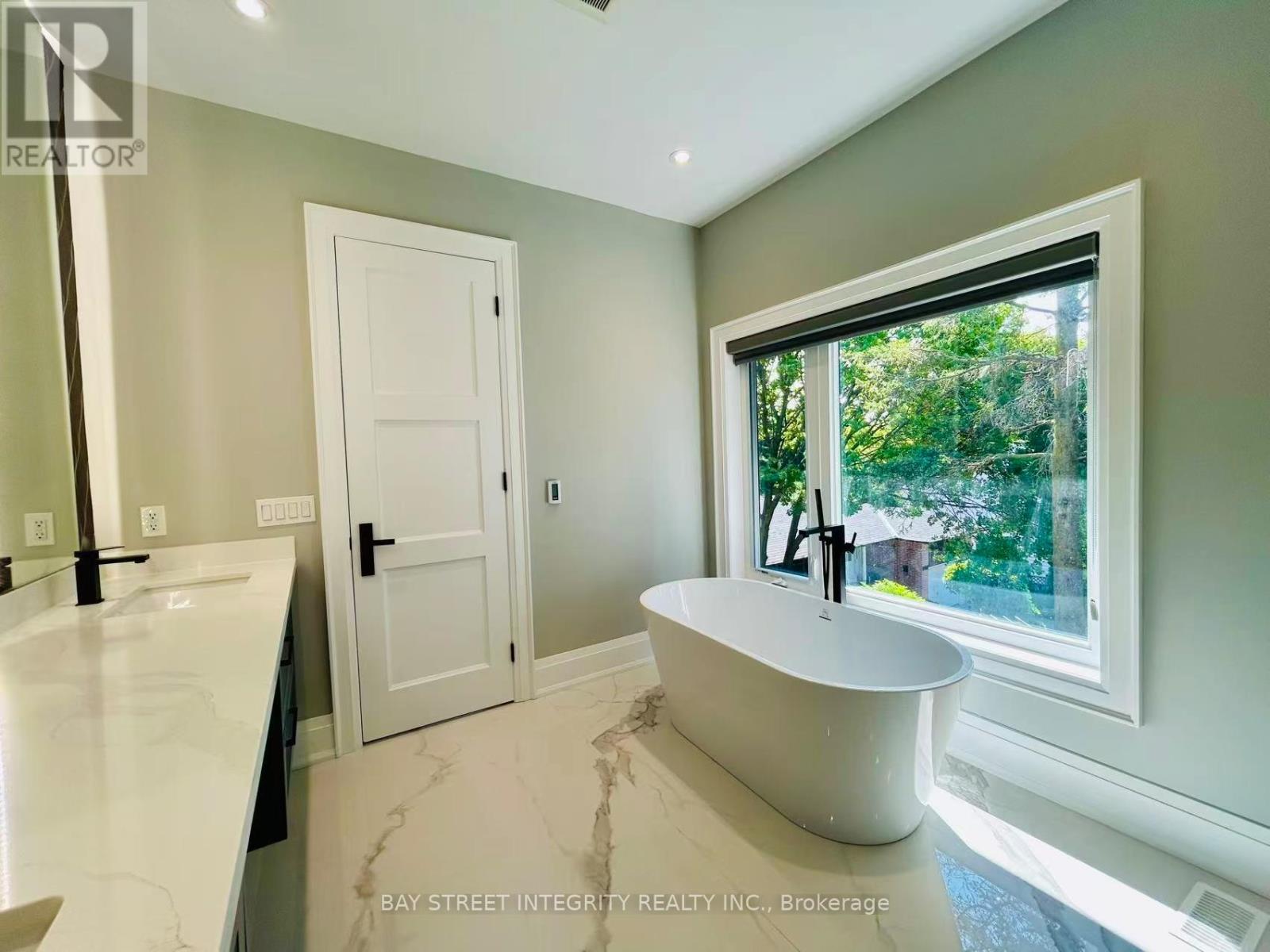158 Elmwood Avenue, Richmond Hill, Ontario  L4C 1L1 - Photo 26 - N13619460