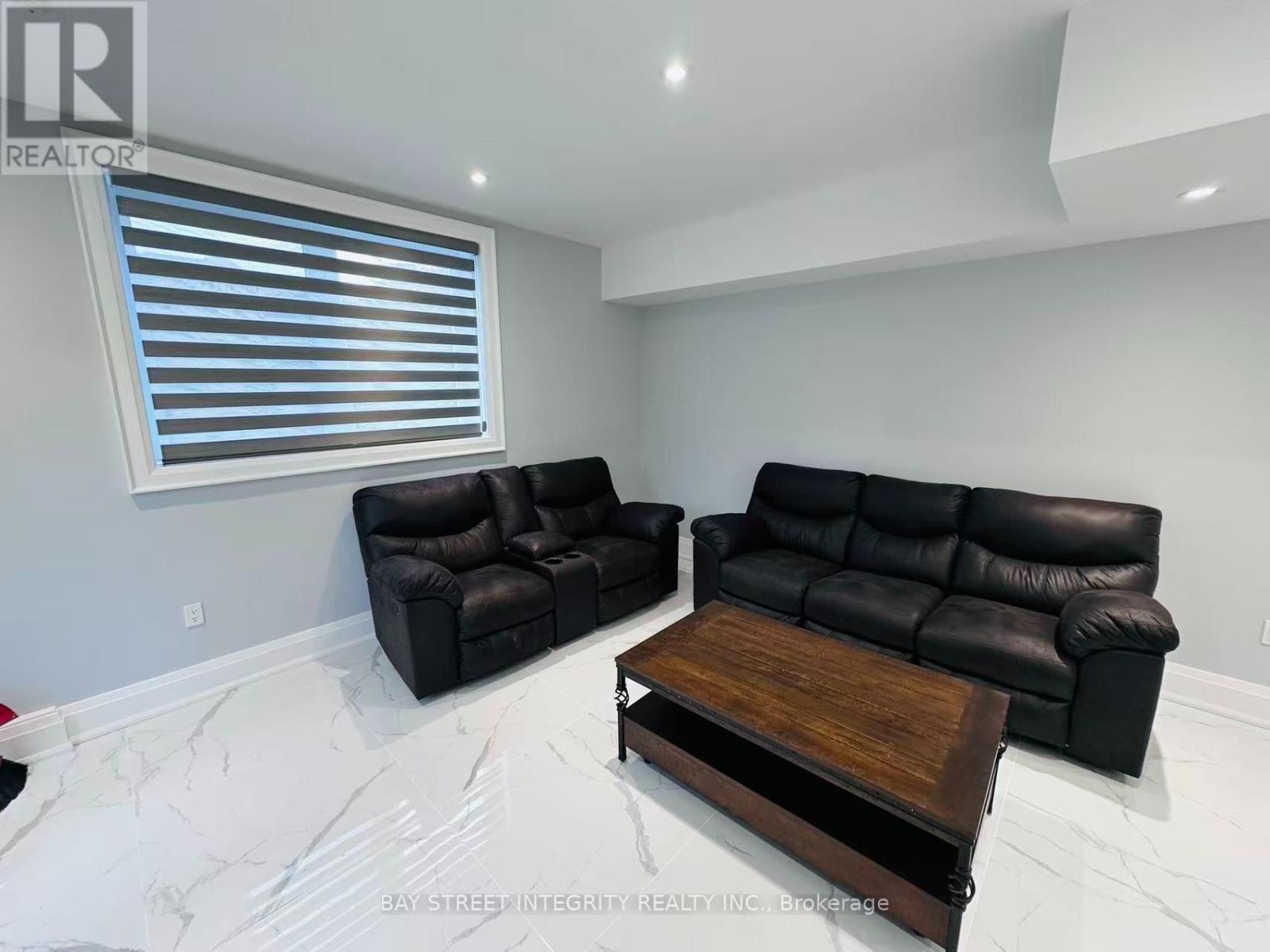 158 Elmwood Avenue, Richmond Hill, Ontario  L4C 1L1 - Photo 37 - N13619460