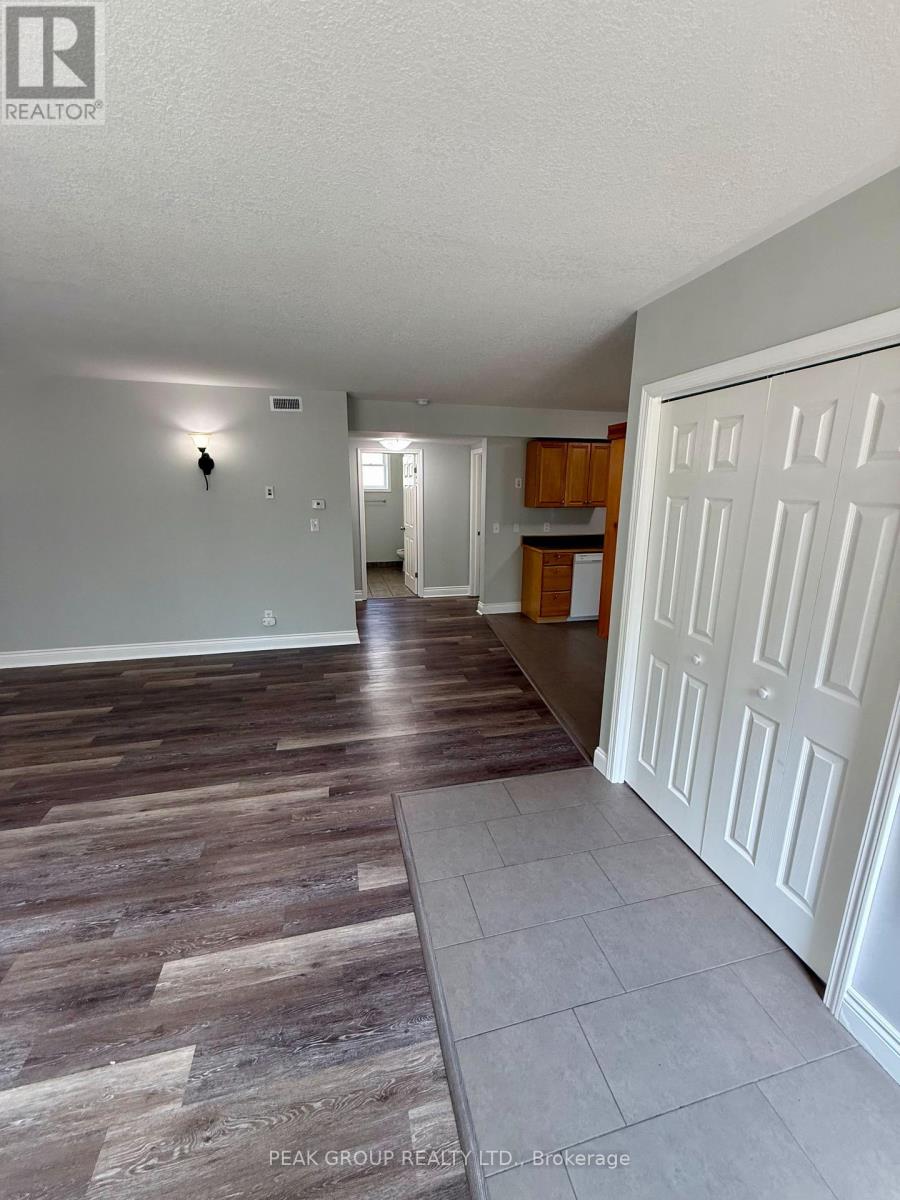 Unit 2 - 10 Carnegie Lane, Grimsby, Ontario  L3M 1Y1 - Photo 7 - X13486168