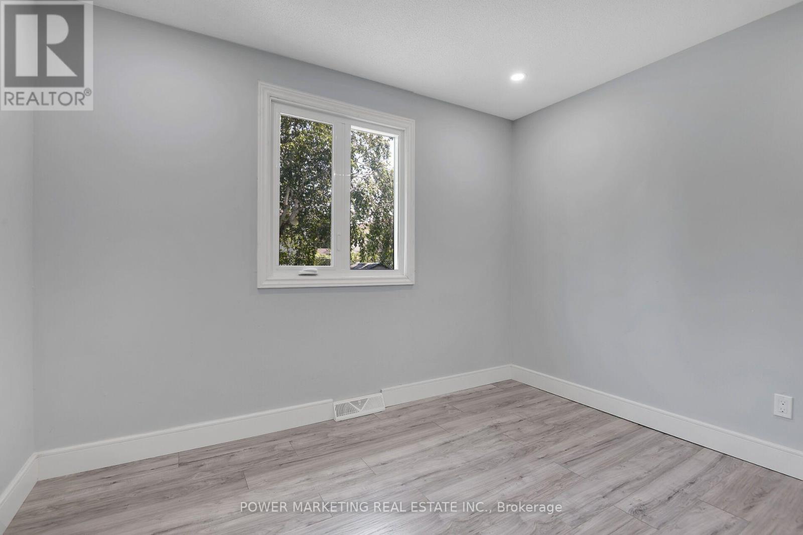 35 Tauvette Street, Ottawa, Ontario  K1B 3A1 - Photo 23 - X13631342