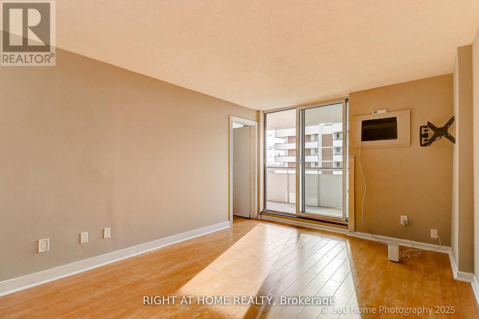 1107 - 1 Royal Orchard Boulevard, Markham, Ontario  L3T 3C2 - Photo 18 - N13631346