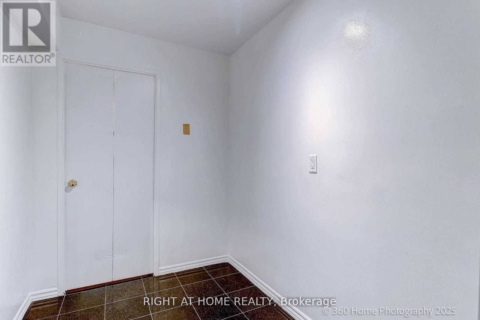 1107 - 1 Royal Orchard Boulevard, Markham, Ontario  L3T 3C2 - Photo 22 - N13631346