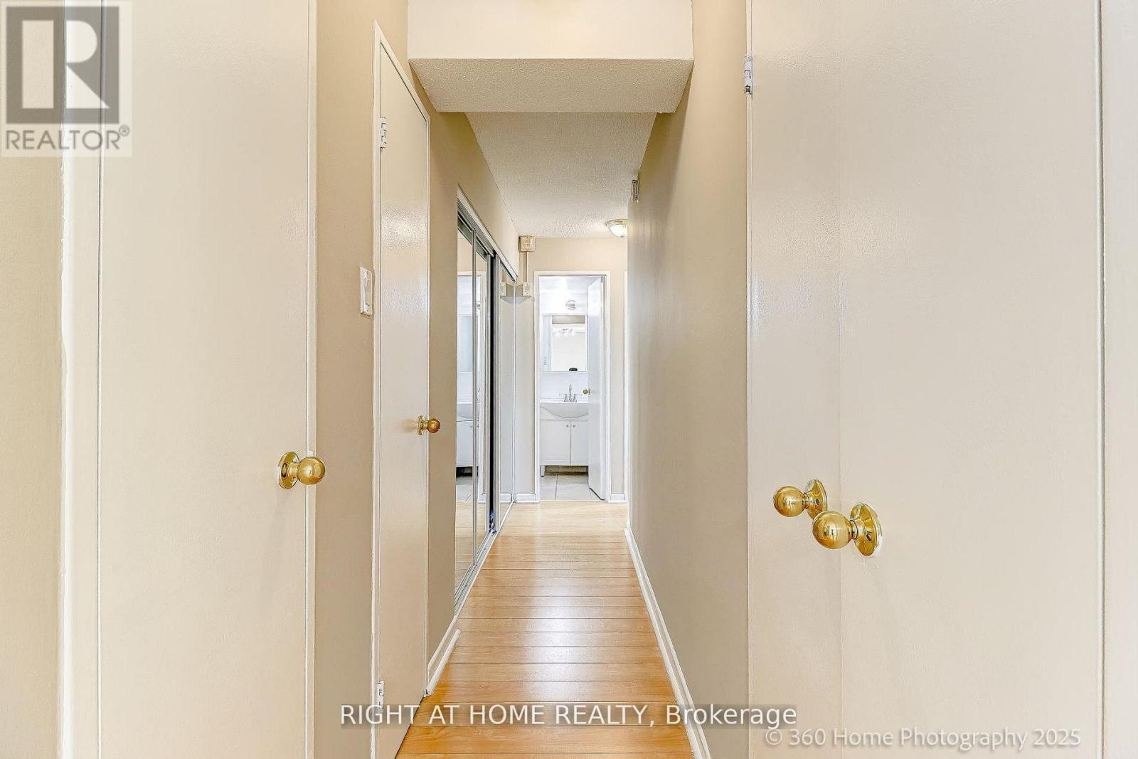 1107 - 1 Royal Orchard Boulevard, Markham, Ontario  L3T 3C2 - Photo 3 - N13631346