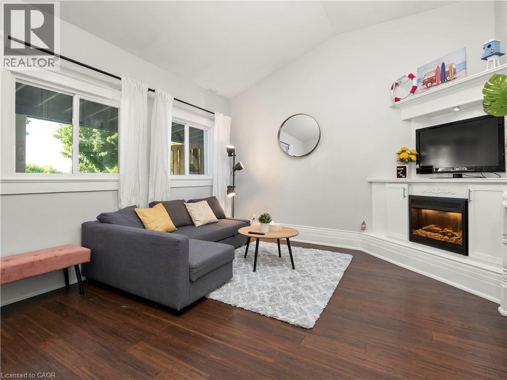 47 Burlington Street W, Hamilton, Ontario  L8L 1G6 - Photo 2 - 40852894