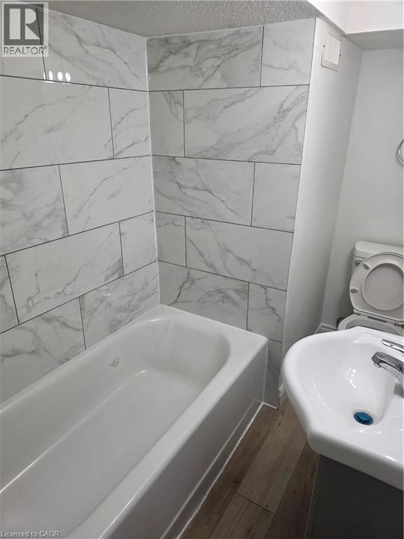 22 Montrose Avenue, Kitchener, Ontario  N2M 1Y2 - Photo 10 - 40842168