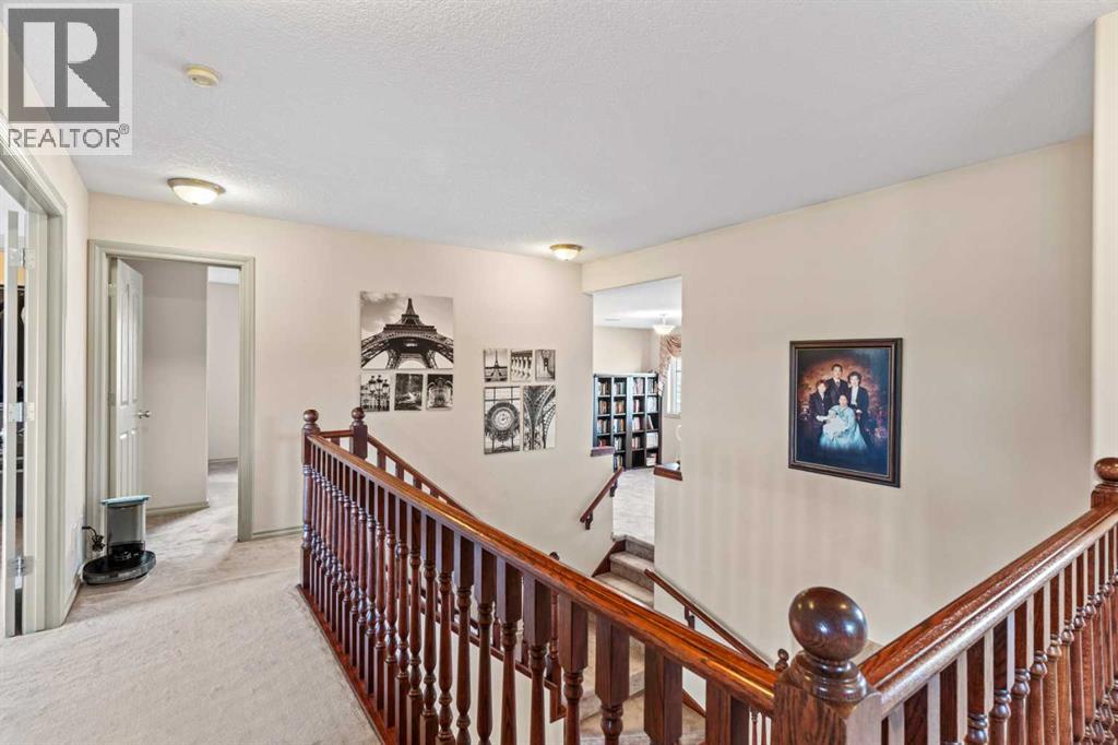 325 Discovery Ridge Way SW, Calgary, Alberta  T3H 5S8 - Photo 24 - A2315859