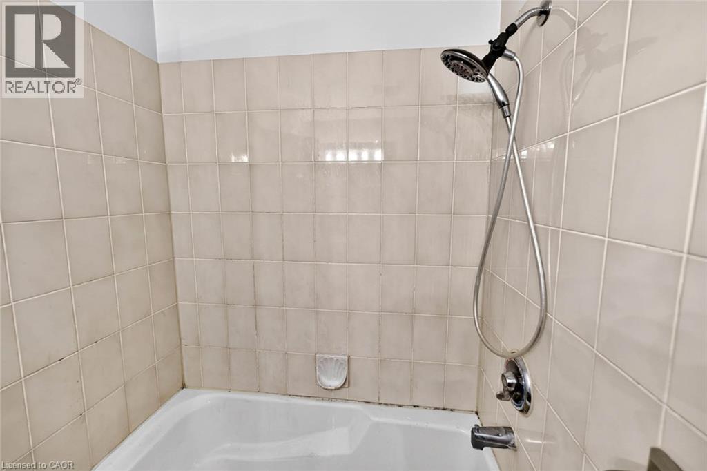 340 Fairlawn Street, Oshawa, Ontario  L1J 4R3 - Photo 27 - 40842442