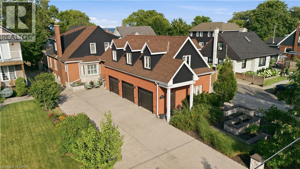 573 BEACH Boulevard, Hamilton, Ontario