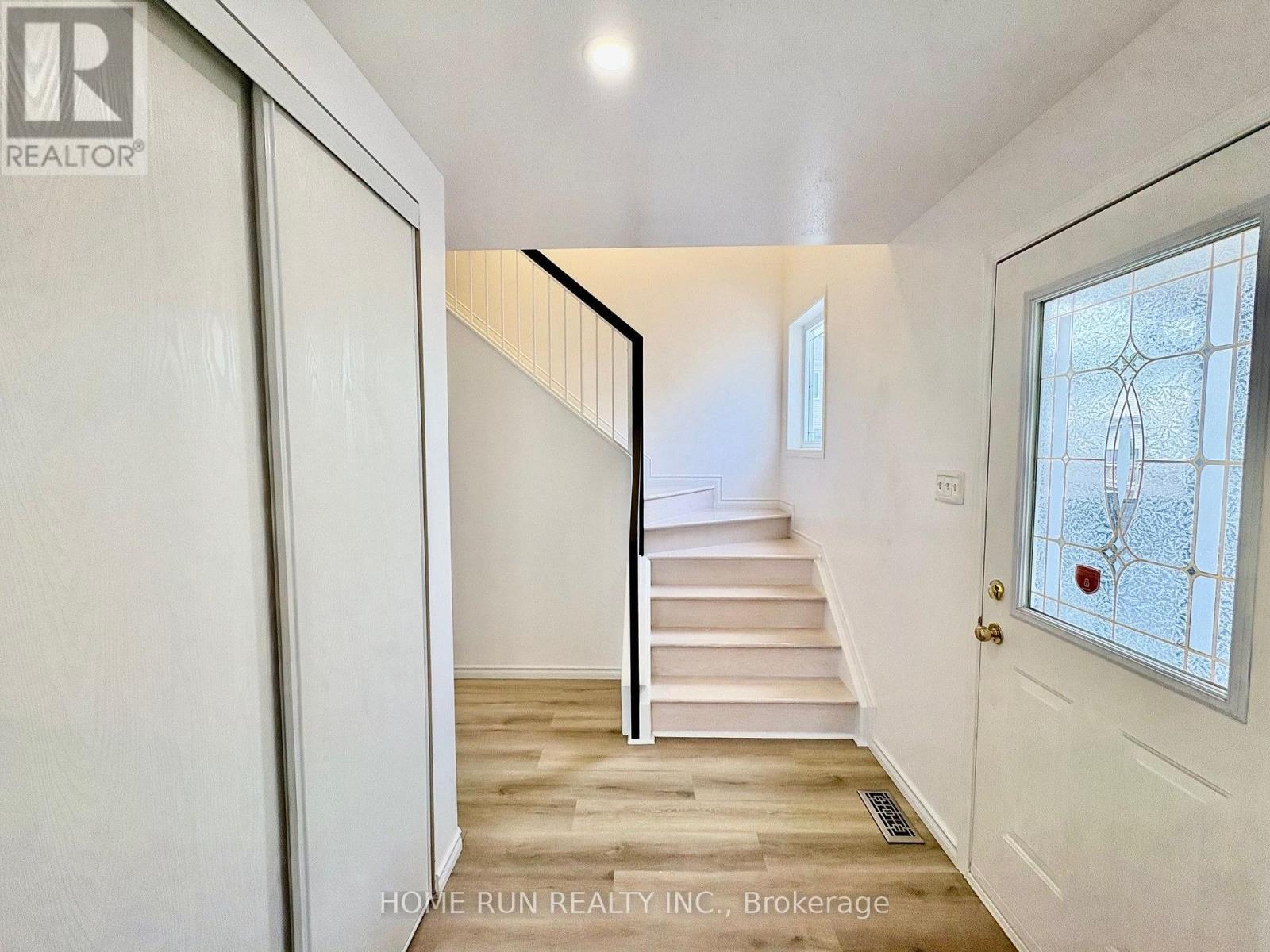 52 Collington Street, Ottawa, Ontario K2G 6X3 - Photo 4 - X13631442