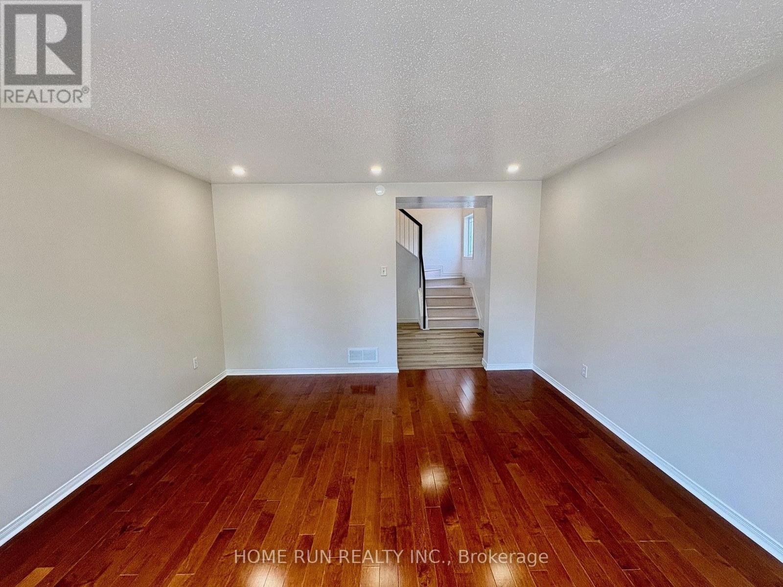 52 Collington Street, Ottawa, Ontario K2G 6X3 - Photo 7 - X13631442