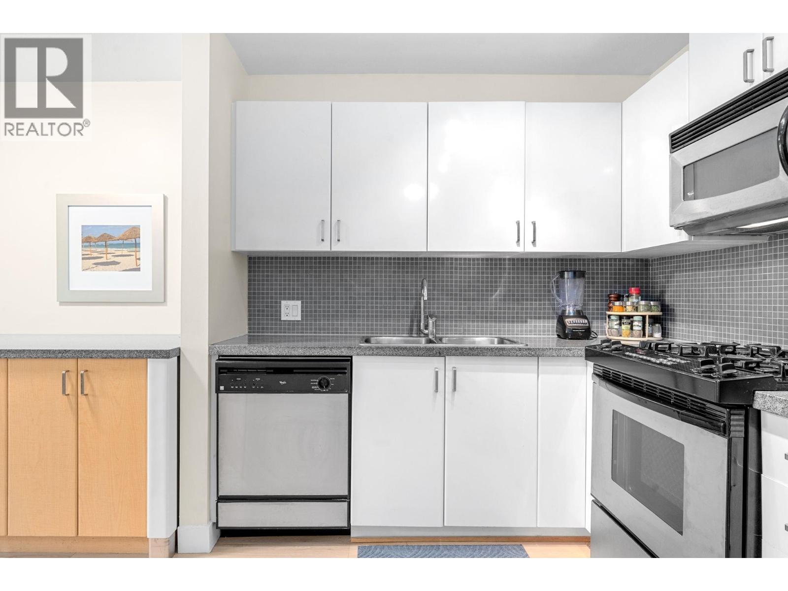 305 175 W 1st Street, North Vancouver, British Columbia  V7M 3N9 - Photo 6 - R3151920