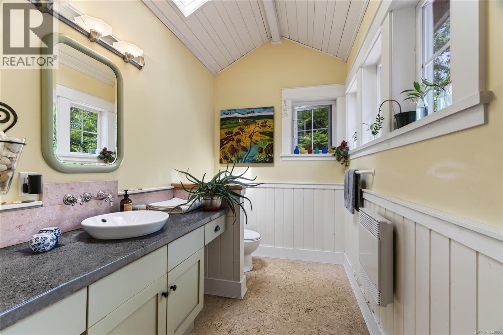 105 Island Park Dr, Galiano Island, British Columbia  V0N 1P0 - Photo 22 - 1044600