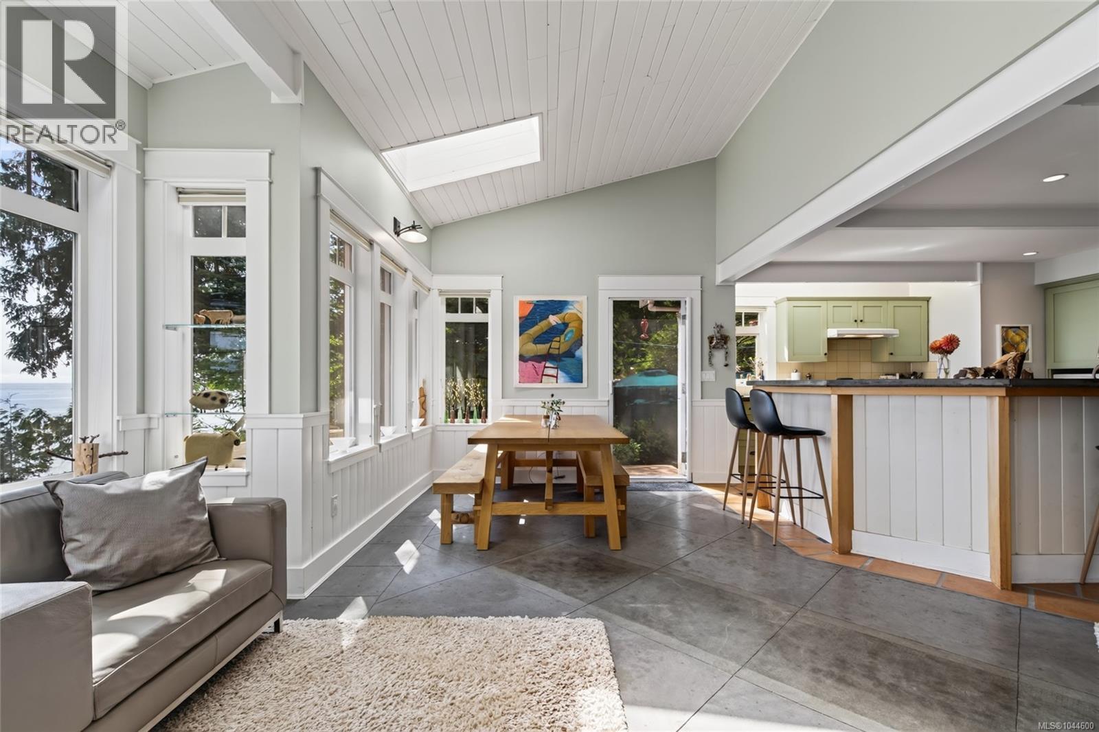 105 Island Park Dr, Galiano Island, British Columbia  V0N 1P0 - Photo 14 - 1044600