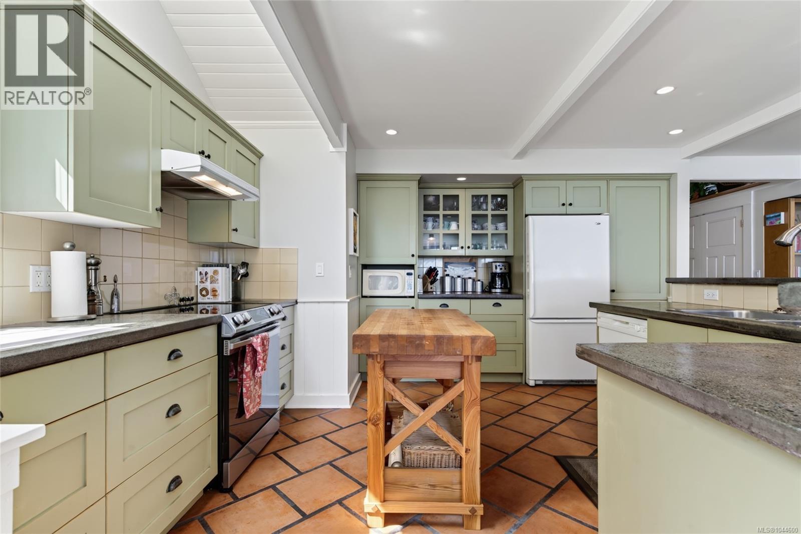 105 Island Park Dr, Galiano Island, British Columbia  V0N 1P0 - Photo 13 - 1044600