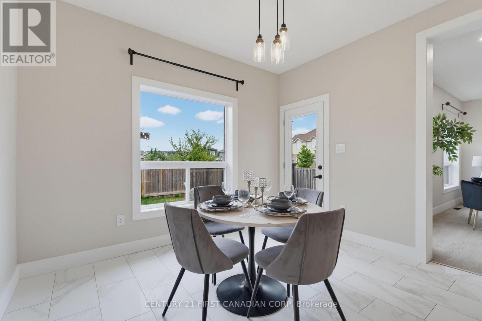 2023 Jubilee Drive, London North, Ontario  N6G 0H7 - Photo 17 - X13615582