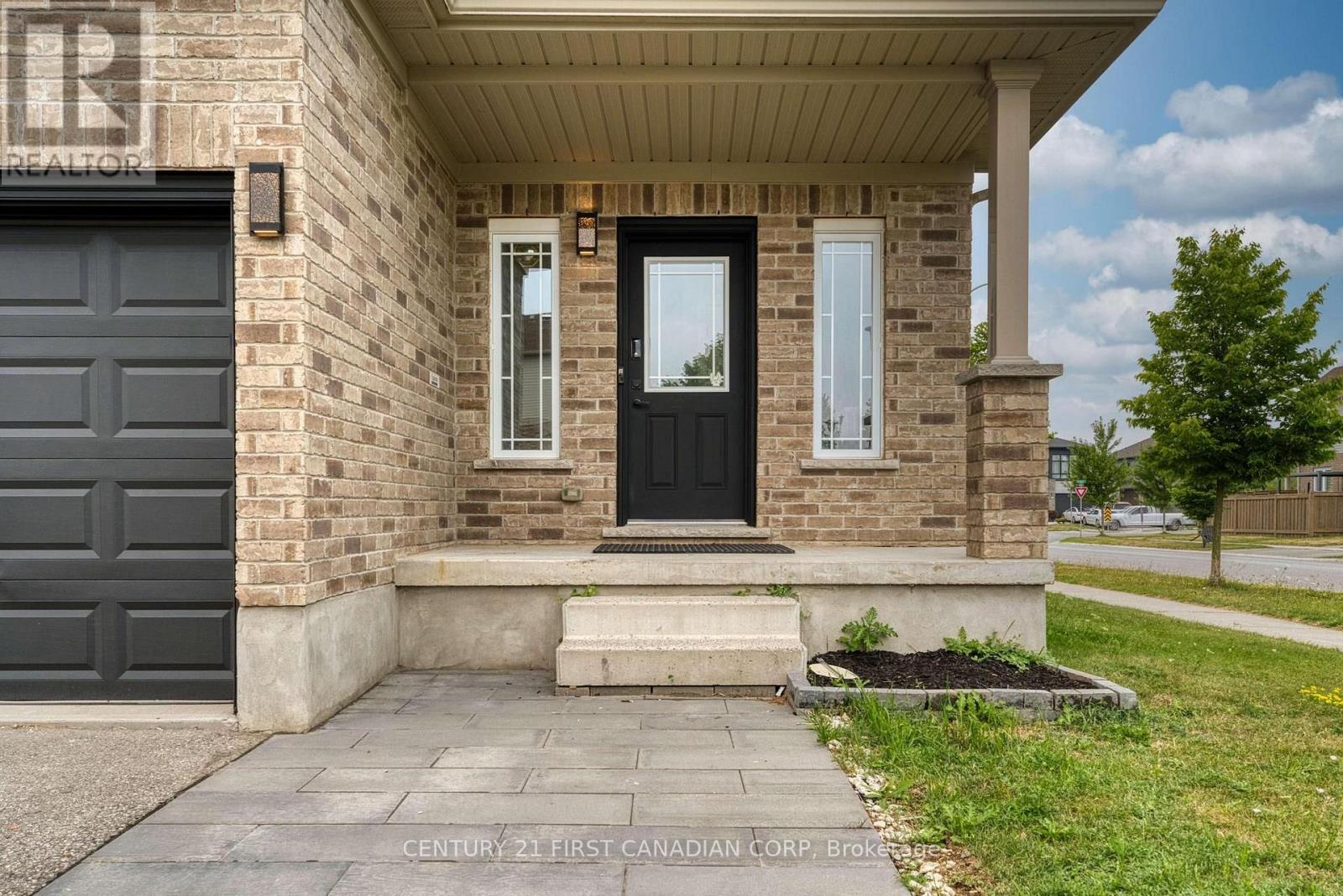 2023 Jubilee Drive, London North, Ontario  N6G 0H7 - Photo 2 - X13615582