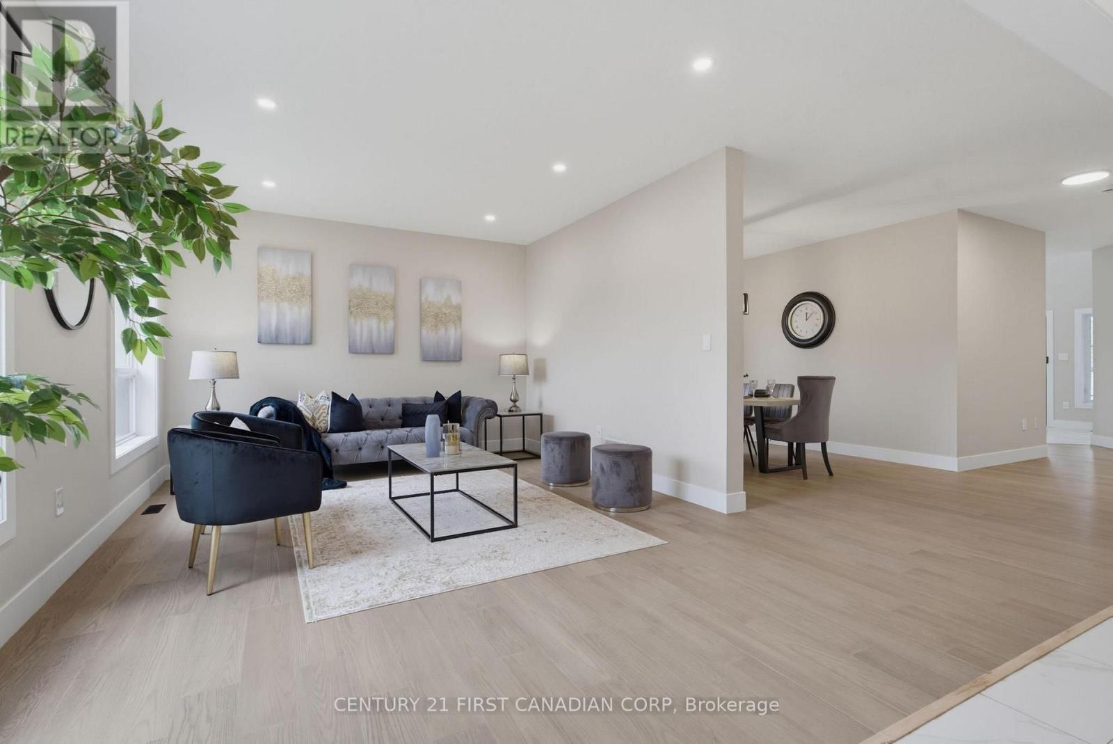 2023 Jubilee Drive, London North, Ontario  N6G 0H7 - Photo 11 - X13615582