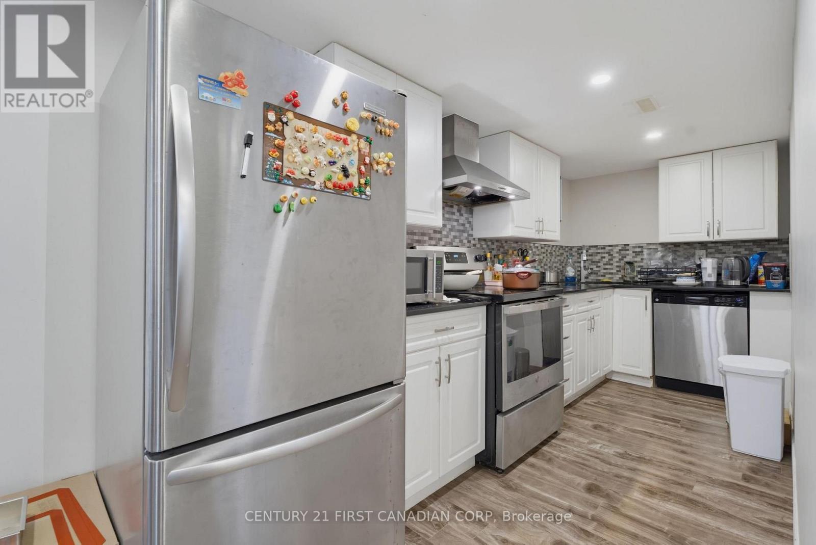 2023 Jubilee Drive, London North, Ontario  N6G 0H7 - Photo 39 - X13615582