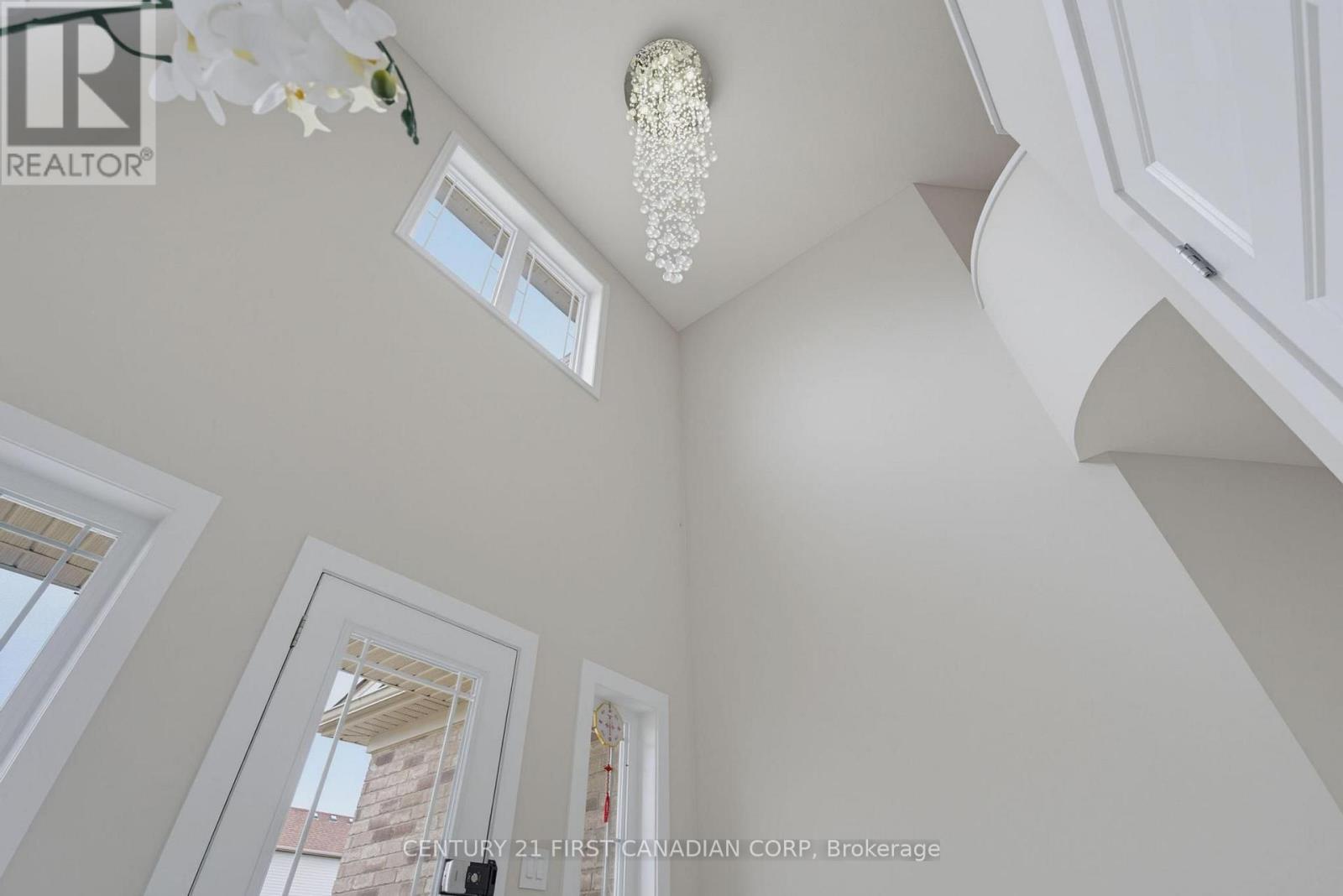 2023 Jubilee Drive, London North, Ontario  N6G 0H7 - Photo 5 - X13615582