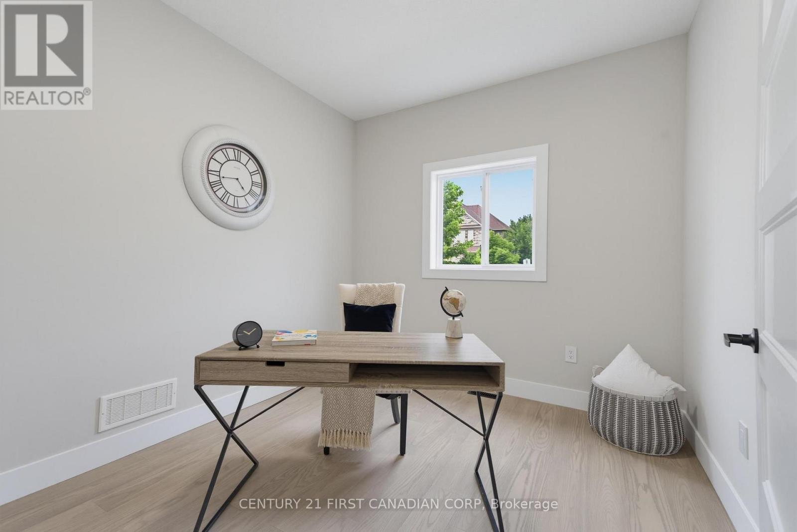 2023 Jubilee Drive, London North, Ontario  N6G 0H7 - Photo 6 - X13615582