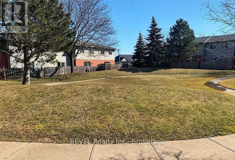 74 - 65 Dorchester Boulevard, St. Catharines, Ontario  L2M 7T2 - Photo 2 - X13435666