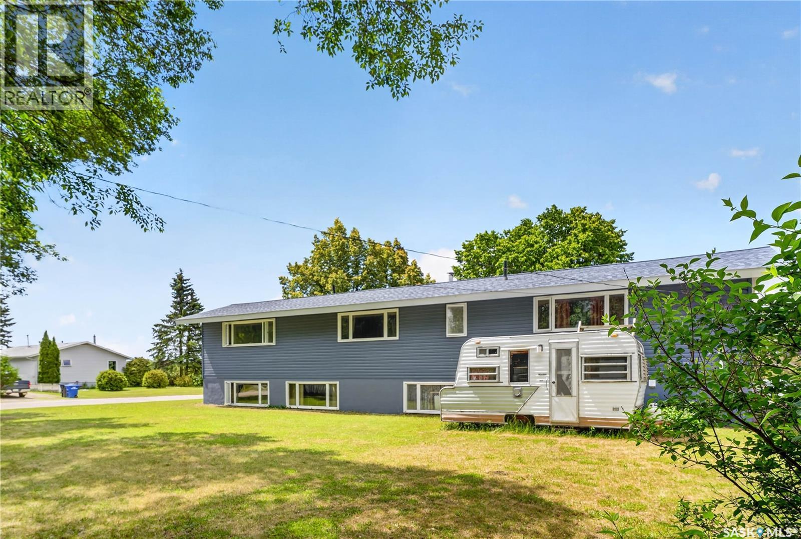 121 4th Street E, Nipawin, Saskatchewan  S0E 1E0 - Photo 44 - SK040613
