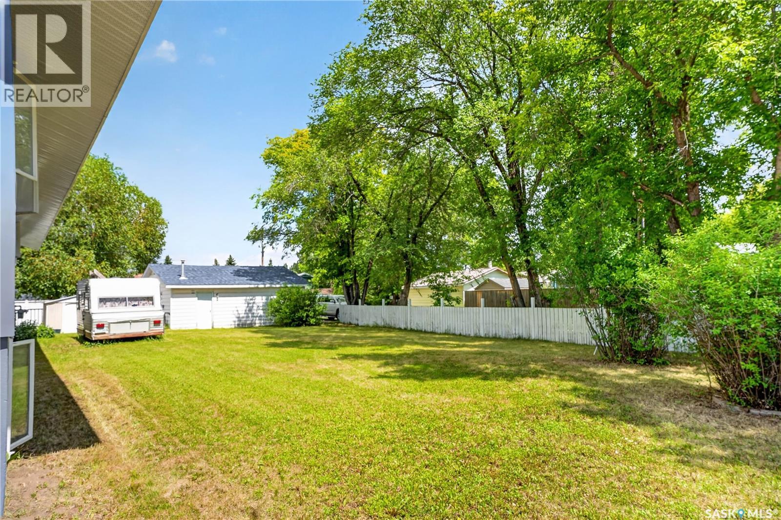 121 4th Street E, Nipawin, Saskatchewan  S0E 1E0 - Photo 43 - SK040613