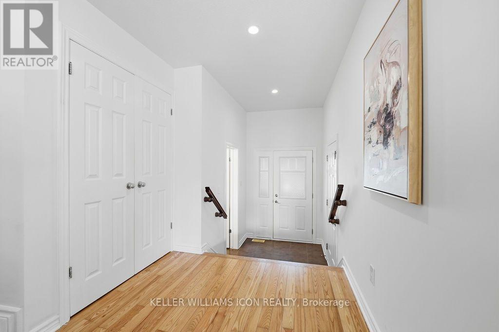 102 Garrity Crescent, Ottawa, Ontario  K2J 3T4 - Photo 4 - X13631478