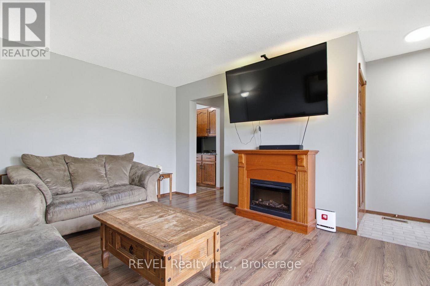 2203 Stevensville Road, Fort Erie, Ontario  L0S 1S0 - Photo 5 - X13631466