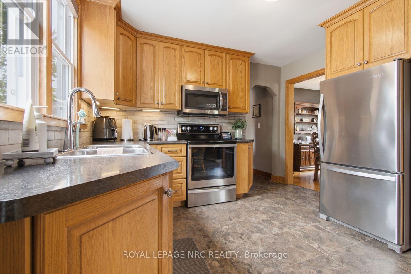 23 Clare Avenue, Port Colborne, Ontario  L3K 5H3 - Photo 13 - X13631506